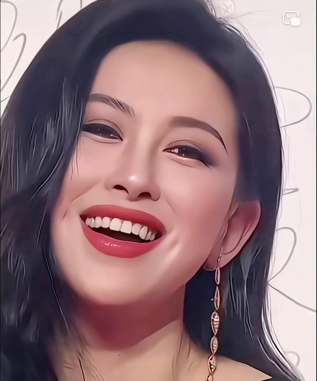 “全球百大最美面孔”名单中，朱珠连续十年荣耀入选，2025年更是跃升至第十位！这
