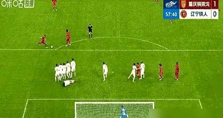 两场比赛狂丢9球，上赛季还靠防守提前保级的球队，怎么突然就不会踢了？答案很简