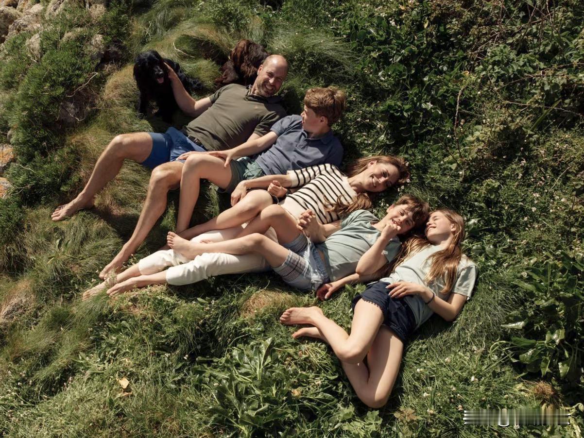 庆祝结婚15年周年！昨天，也就是4月29日，威廉凯特分享了一张新照片，来庆祝他