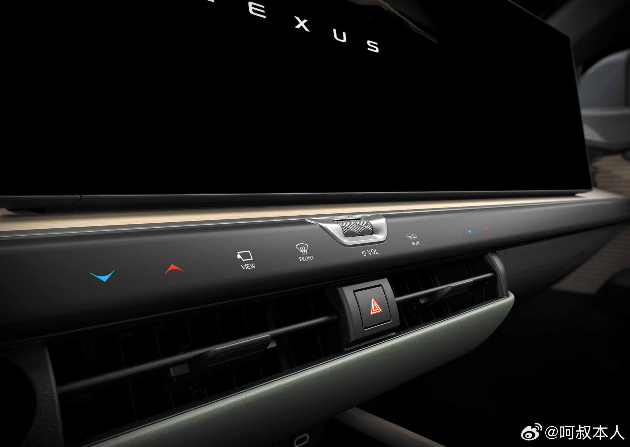 新ES300h今天预售30.88万起，这让我想起前天雷军发布的小米新SU7M