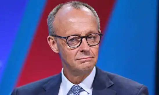 德国总理默茨：没有“共同计划”结束美以对伊战事 美以联手猛轰伊朗，连炸数十天