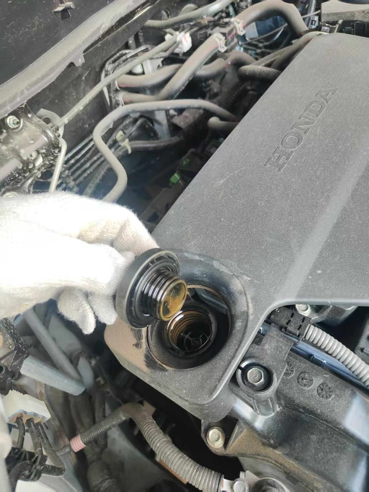 本田CR-V机油乳化的核心原因（即使正常保养也会出现）1.发动机设计与工