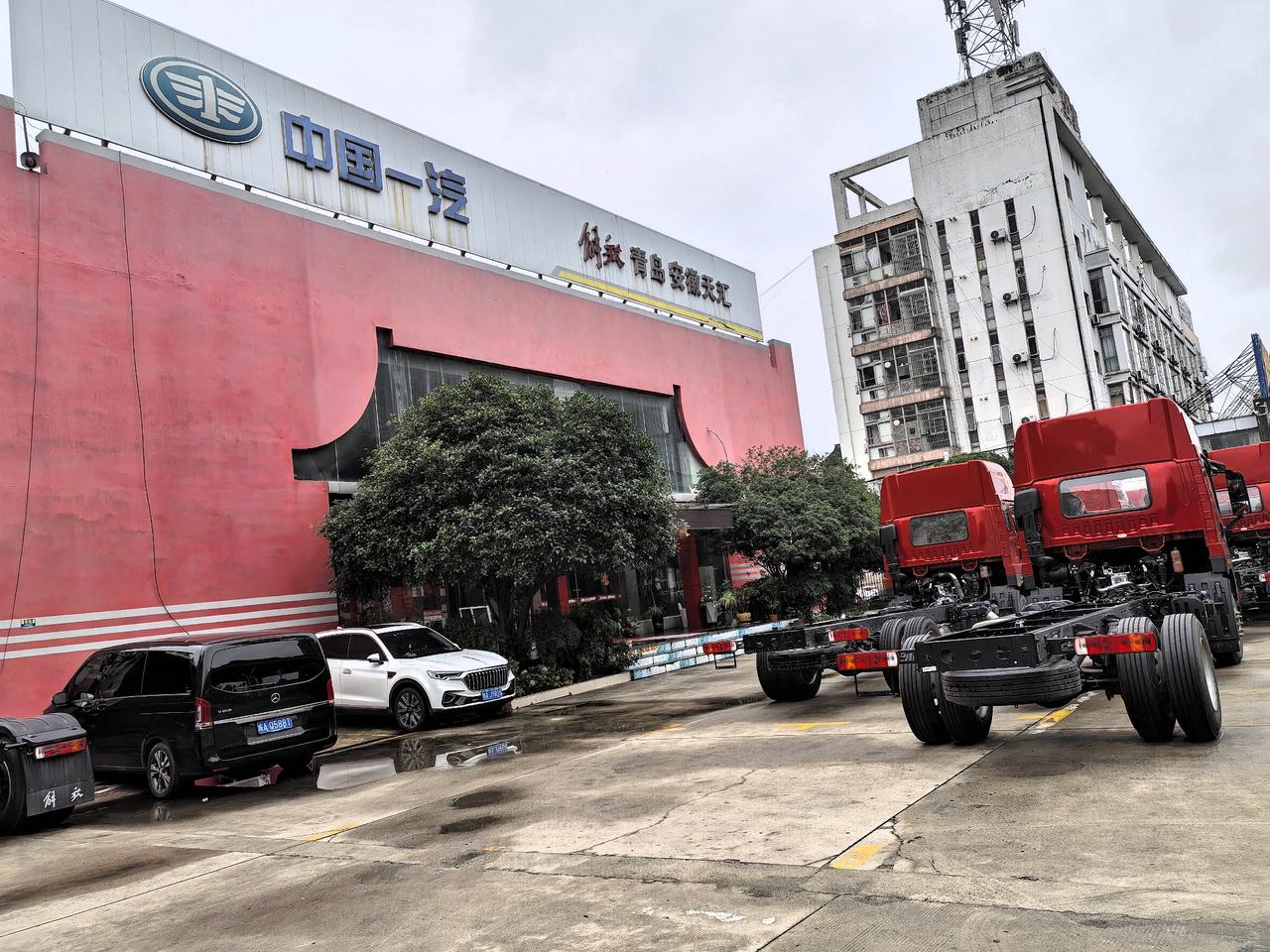 这些年，合肥的“逆袭”故事刷屏不断——从“最牛风投城市”到“万亿GDP俱乐部”，