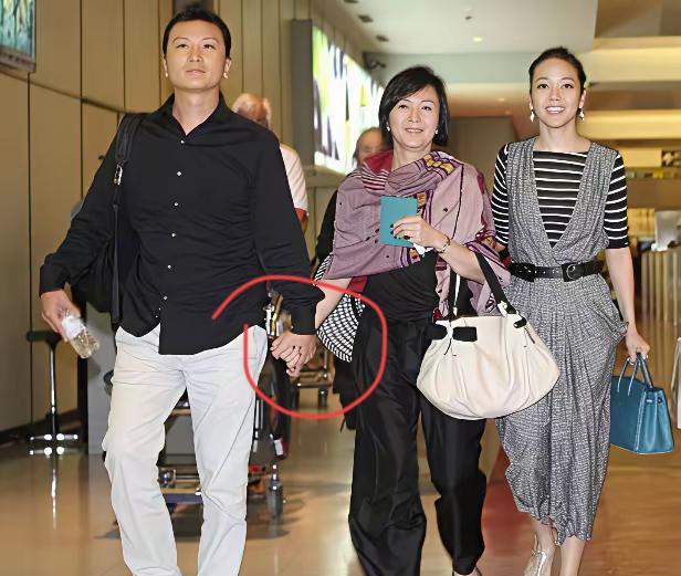 大家发现没有侯佩岑老公哪哪都好但是就是有一个很大的问题要不得的，那就是他和侯