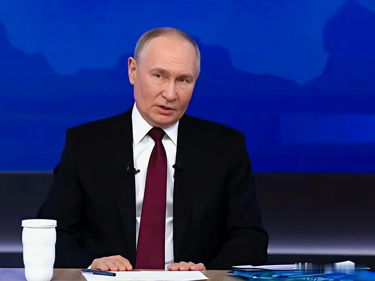 普京今天（1月10日）在电视采访中称：“击落‘榛树’导弹是不可能的。如果哪个西方