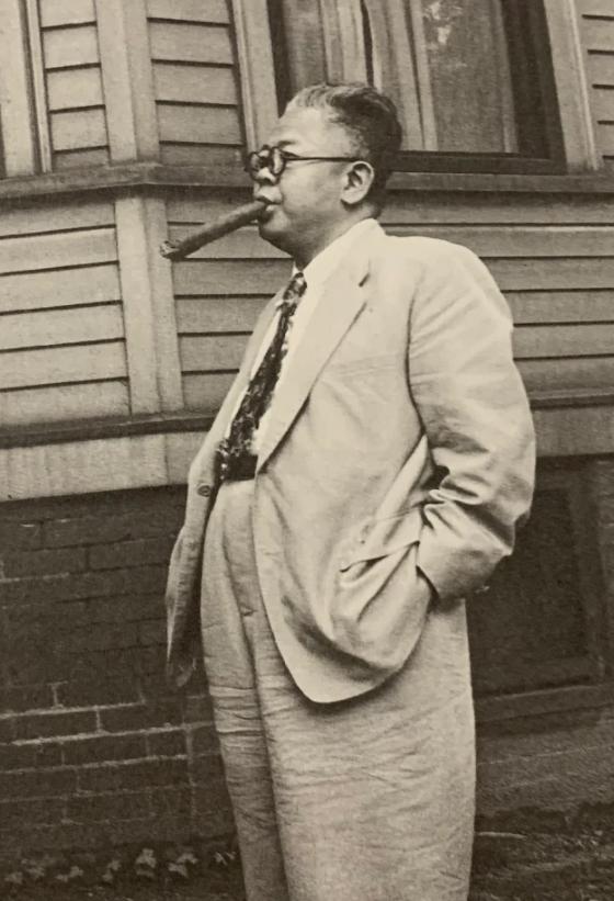 1945年，傅斯年代理北大校长，他拒绝给钱穆发聘书。对此，有人不理解，问他为