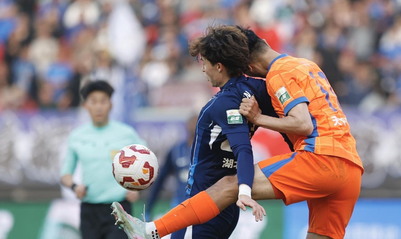 记者说山东泰山明年不会大投入，又来骗钱了？1、陈永说，山东泰山投入不大，理由是会