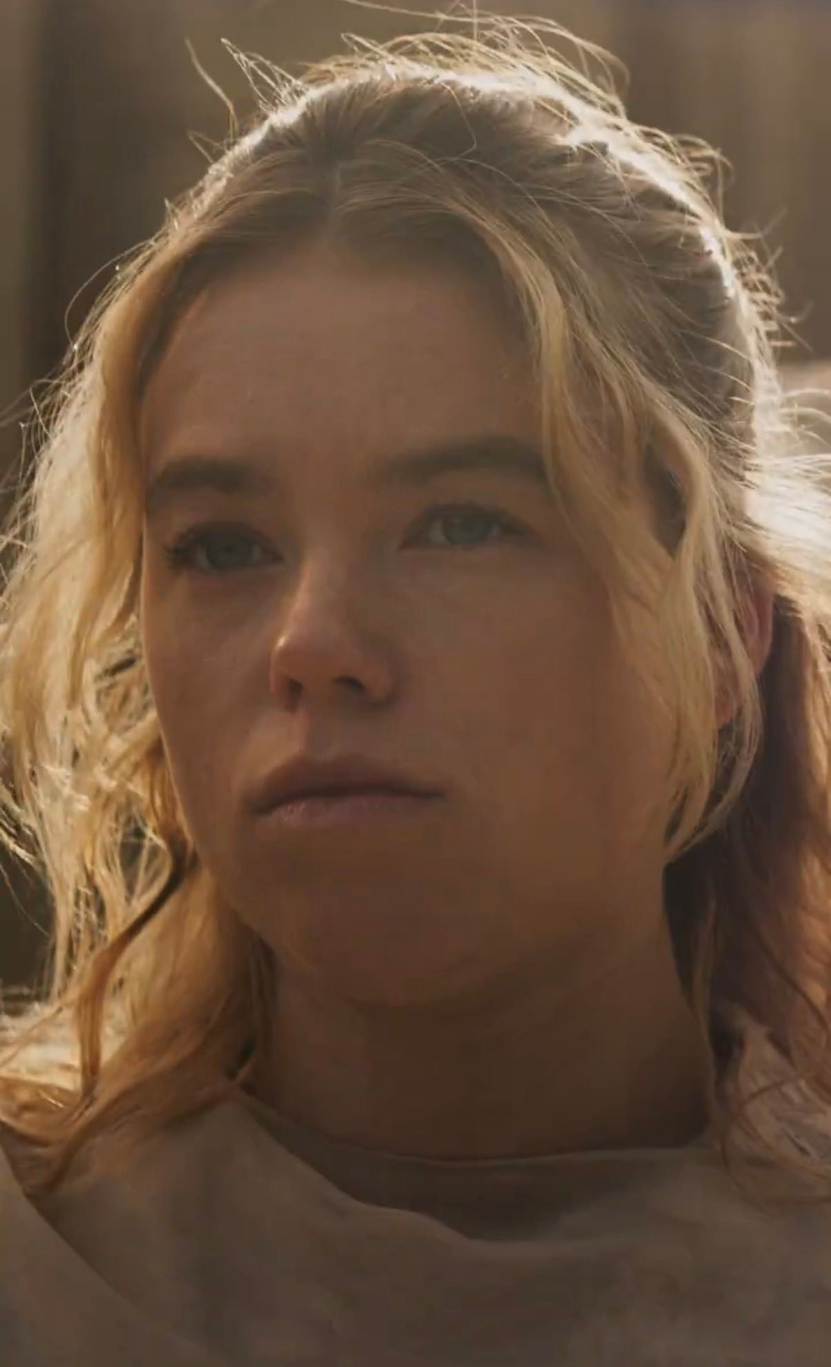 新《超女》预告。。。。这个超女长的真的好像祖国人。。。。。。。。。。。。报看。。