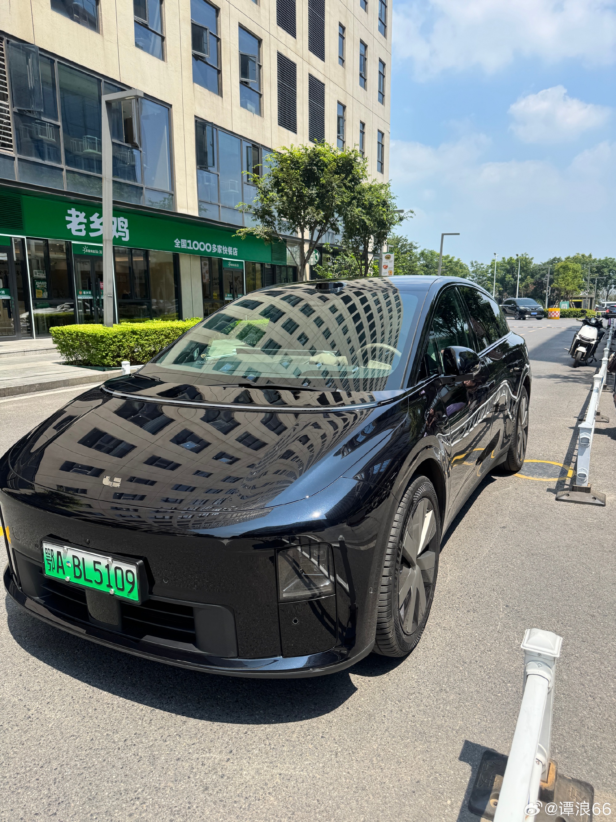 过去十年我买过的最佳商品：理想i6因为我工作的地方在湖北武汉，我妻子在...