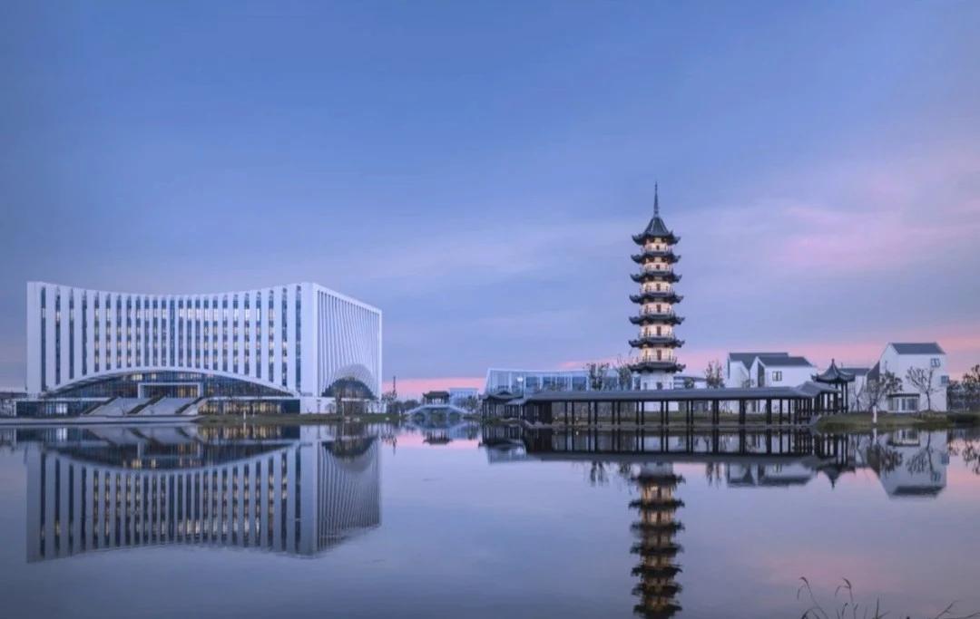 浙大城市学院近几年发展极为迅猛，作为浙大与杭州重点扶持的院校，资源和政策都全力供