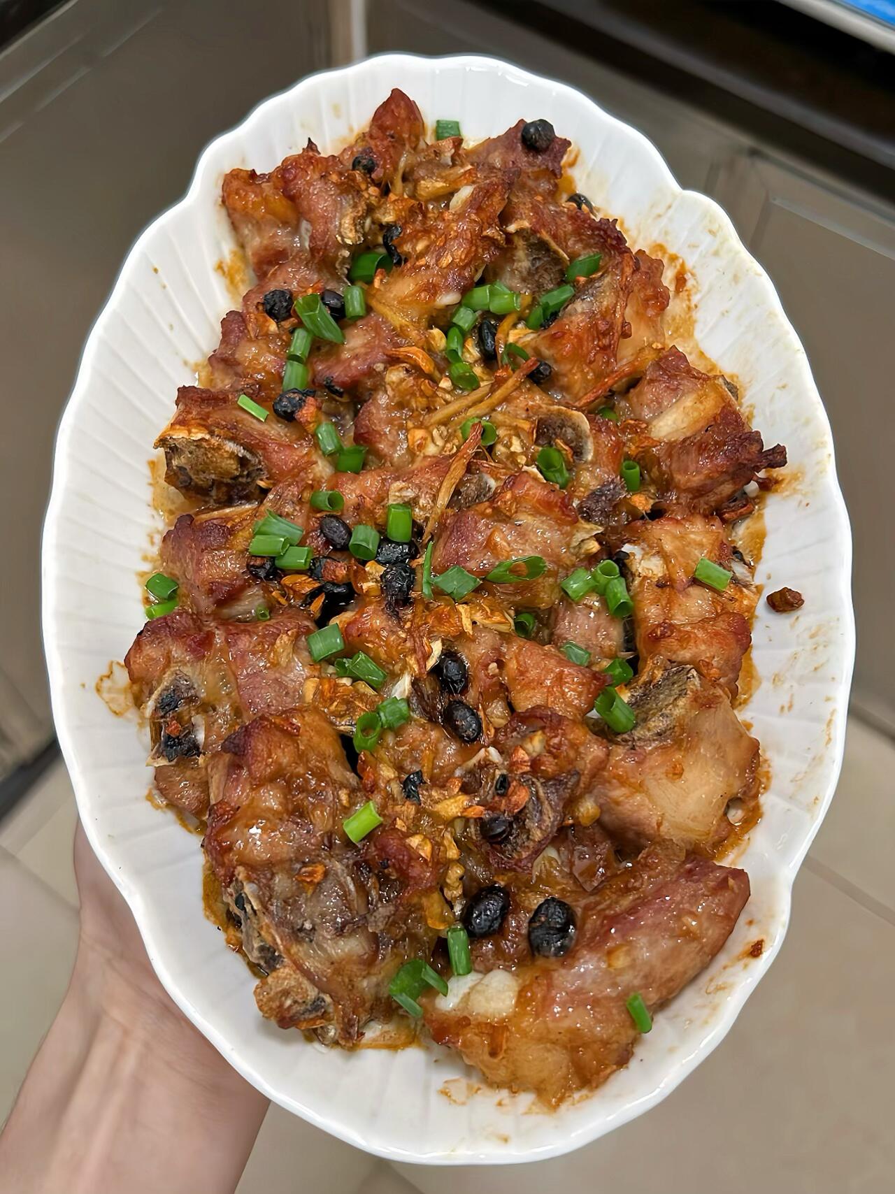 空气炸锅干蒸排骨！简单零失败，焦香多汁超入味家人们，干蒸排骨真的简单又好吃，劝