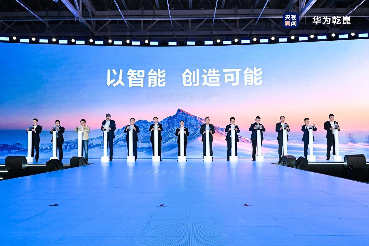 当华为乾崑智驾ADS4Beta版在8月22日完成首测，其意义远超一次技术迭代