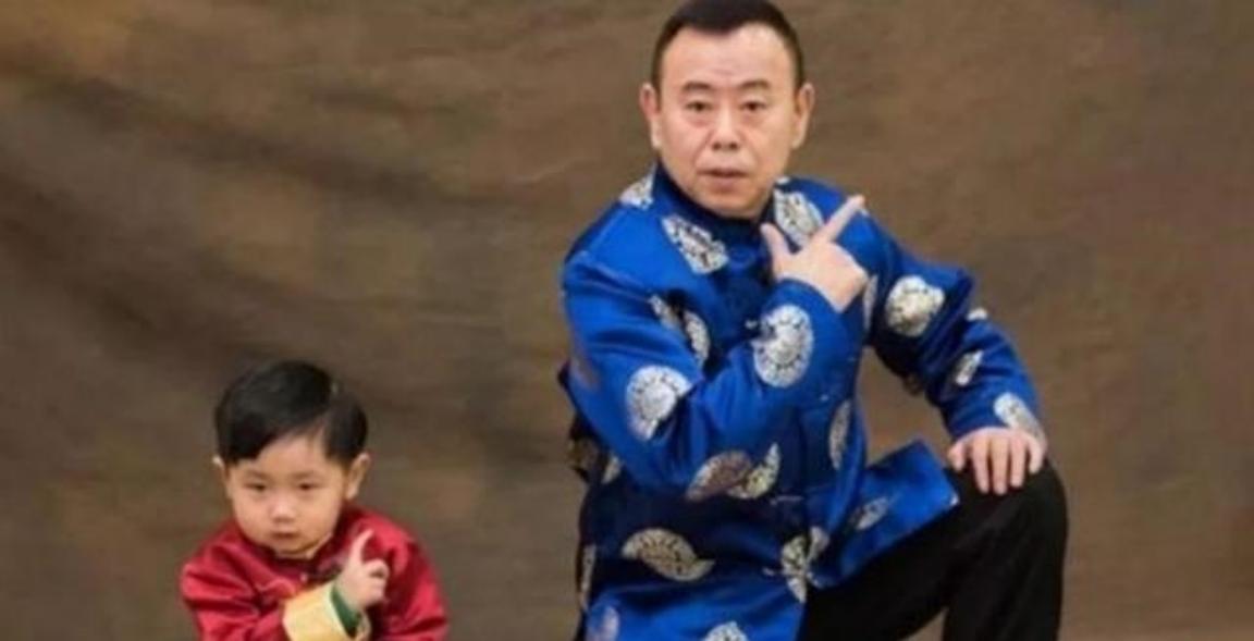 2012年，身价10亿的总裁石磊，送了一辆3000万的法拉利来追求潘长江之女潘阳