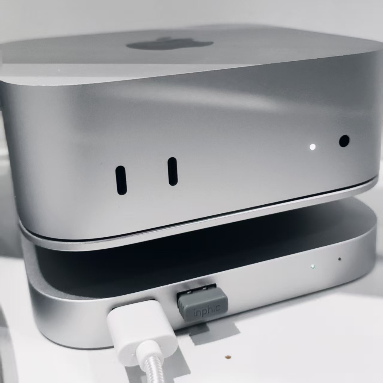 Easy同学正在独立开发最近发现Mac系统上用UTM跑macOS