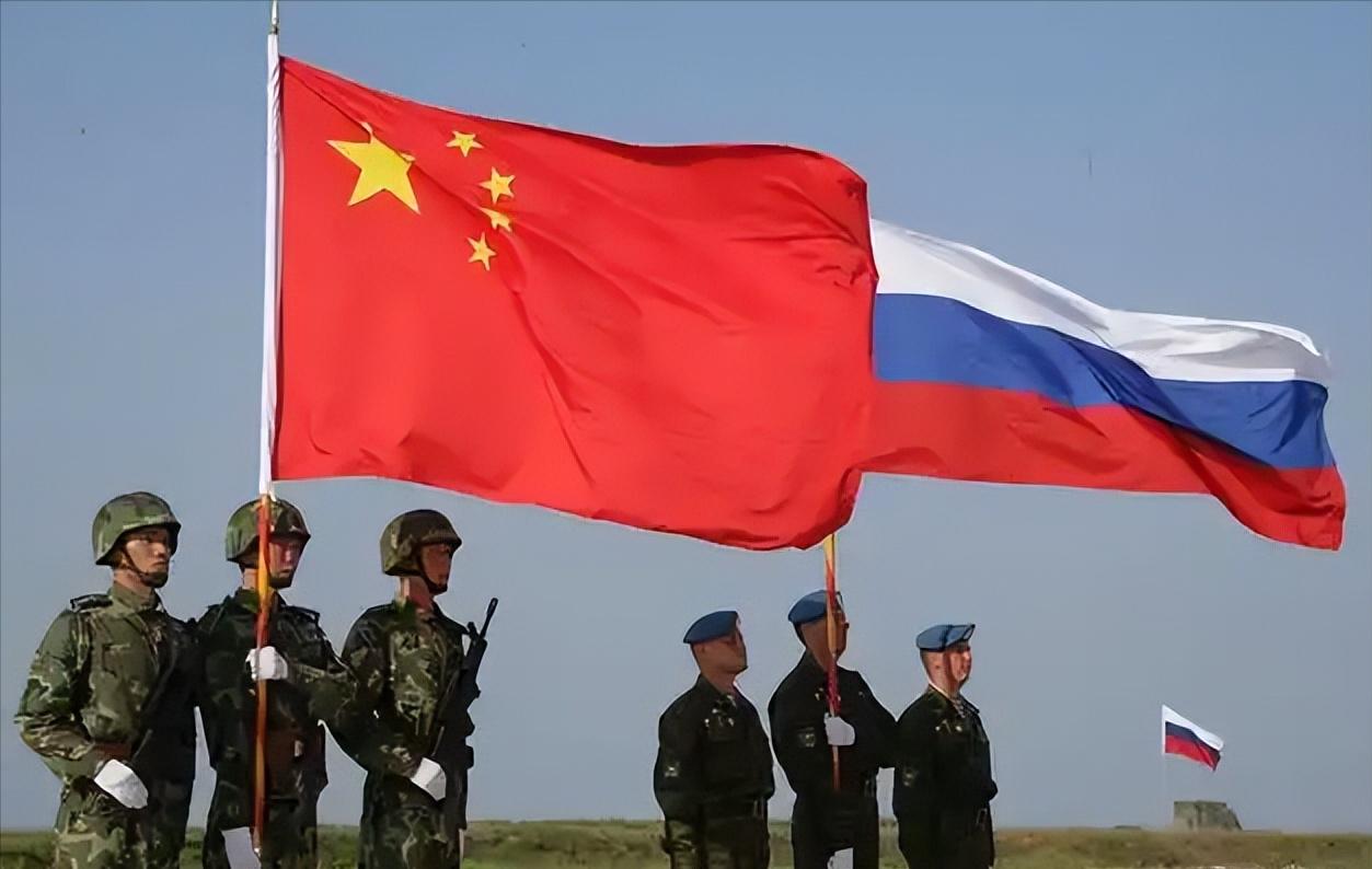 泽连斯基大概没想到，他打这场仗，最大的意外效果之一，是帮中国打开了俄罗斯过去几十