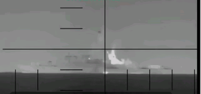 伊朗护卫舰被美潜艇击毁，是伊朗和印度走近的后果。印度这个国家，除了美国和俄罗斯