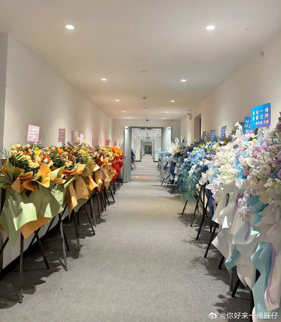 还是徐良有人脉徐良人脉这一块谁还记得当年的流行音乐三巨头！徐良一开演唱会直接炸出