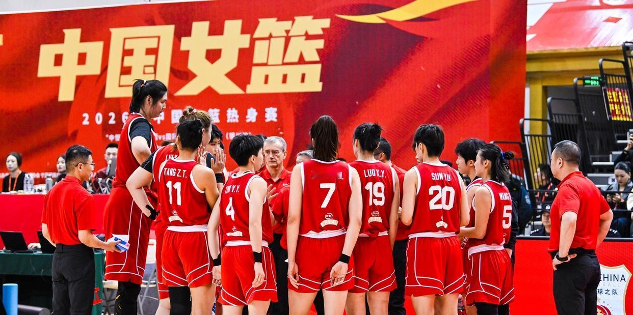 WCBA过去十赛季谁进了季后赛四强？在2014-2015赛季：山西女篮、北京