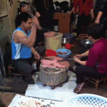 买手打牛肉丸，还得去街边摊