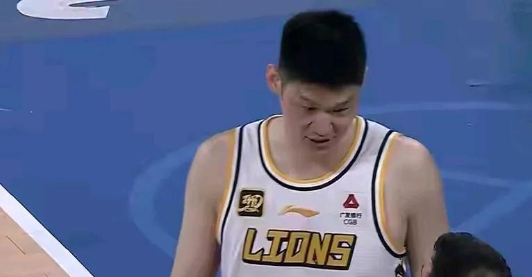浙江广厦男篮今晚痛击北京北汽之后迎来了三大利好消息！这下子浙江广厦夺得首个CBA