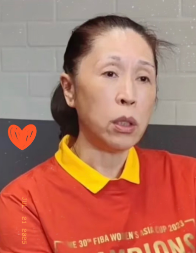 郑薇一语惊醒梦中人！很透彻啊！点评女篮本场比赛失利原因：1、宫鲁鸣用人
