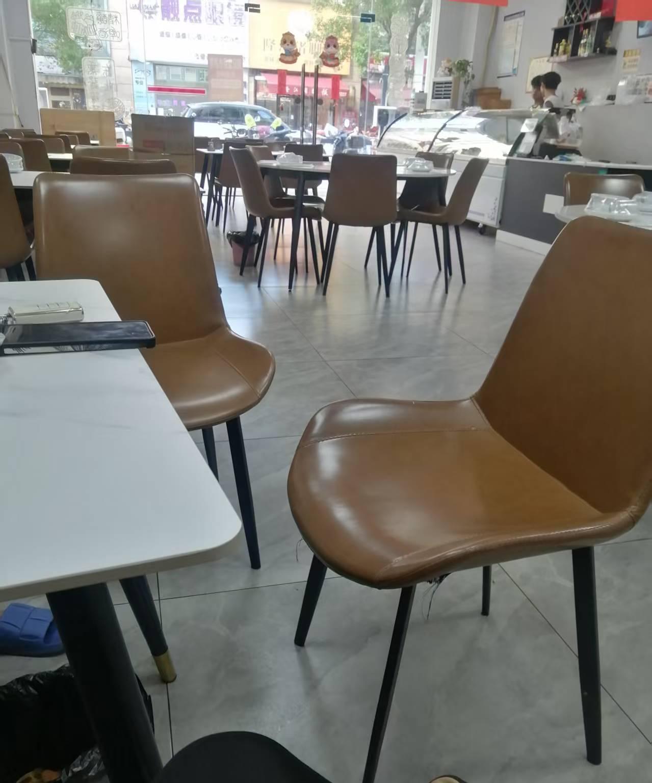 做生意也需要双向奔赴！外甥女开的小店，虽然不大，但生意还不错，大部分都是老顾客