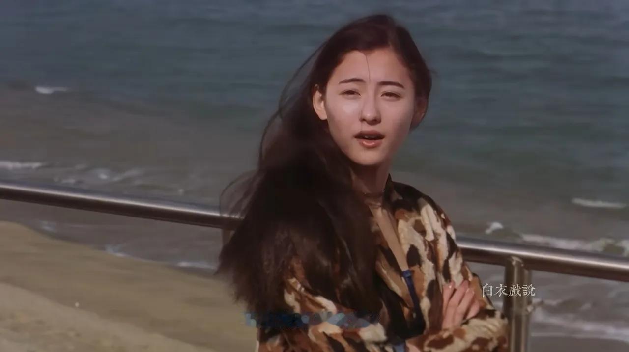 《功夫女足》定档在7月11号，张柏芝一口气包了十八场。大家也没觉得有啥不合适。