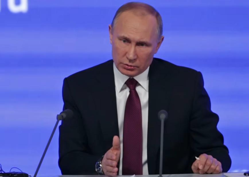 普京影子舰队遭连番猎杀，乌克兰千里奔袭，背后帮手藏不住了谁也没料到，横行全球