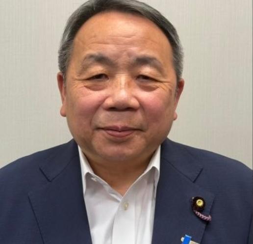 日本参议员、汉奸石平昨晚（8月9日晚）写道：“在台湾上下齐心支援熊本地震灾区之际