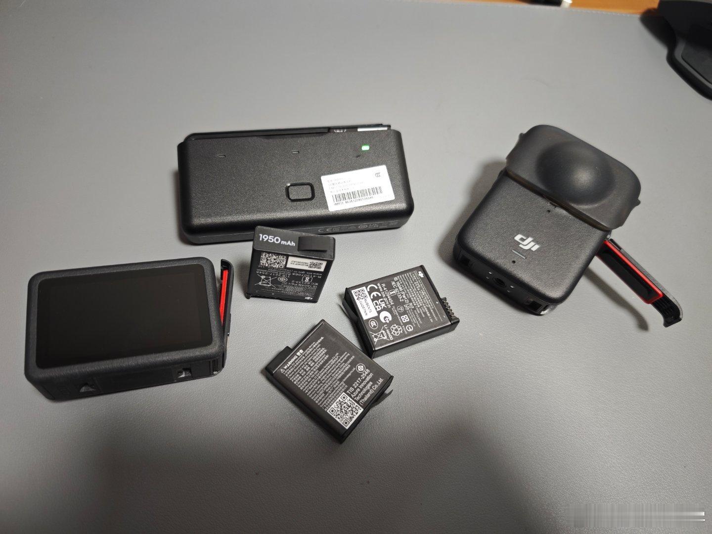 这几天用了大疆的套件，360和action6电池统一，还有一个能同时充三块电池
