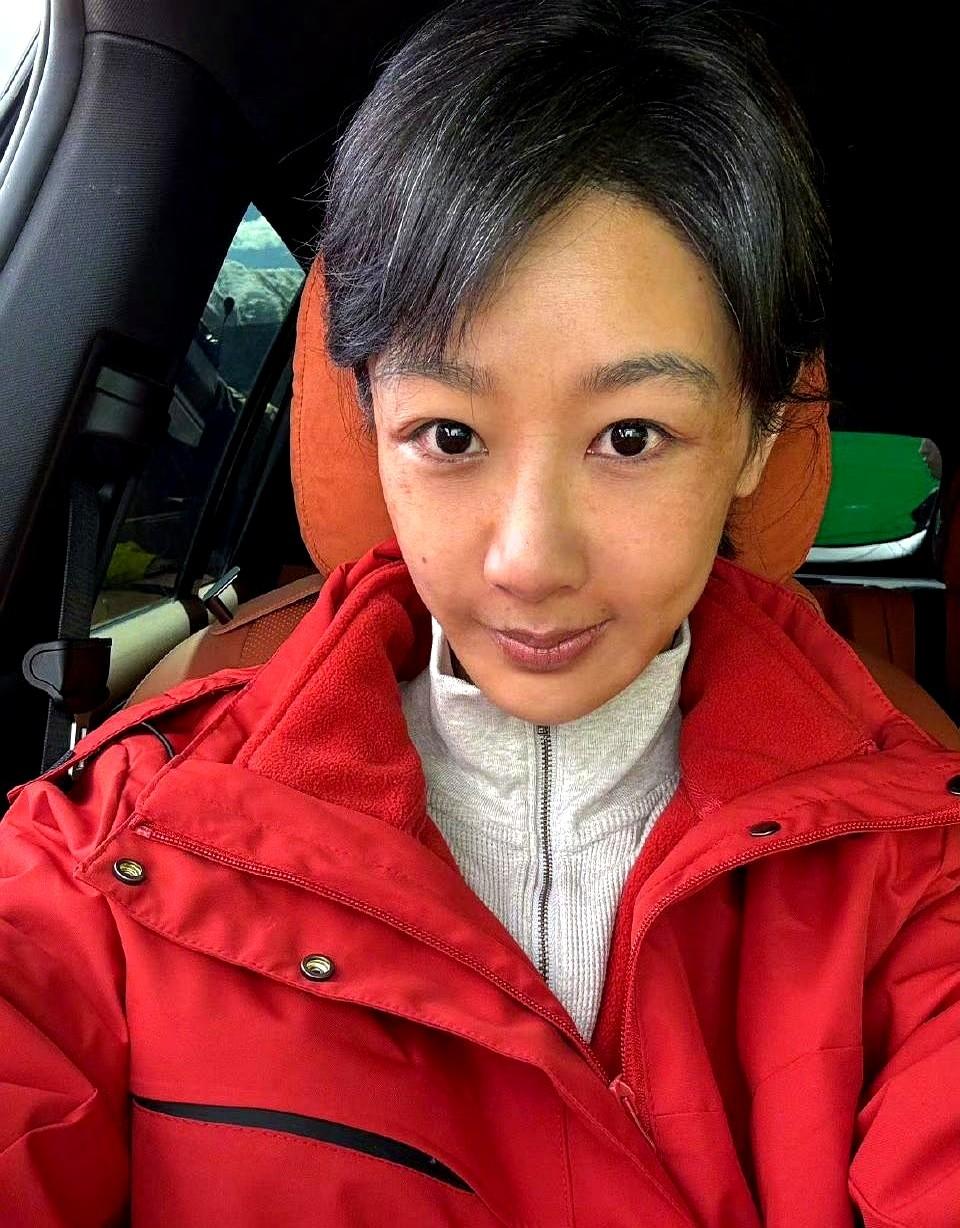 杨紫这状态绝了，元宵节发动态元气满满，评论区却都在喊她快去休息！咋回事呢？