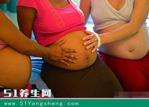 做好这三件事, 顺产时会非常顺利, 疼痛也能减轻一半