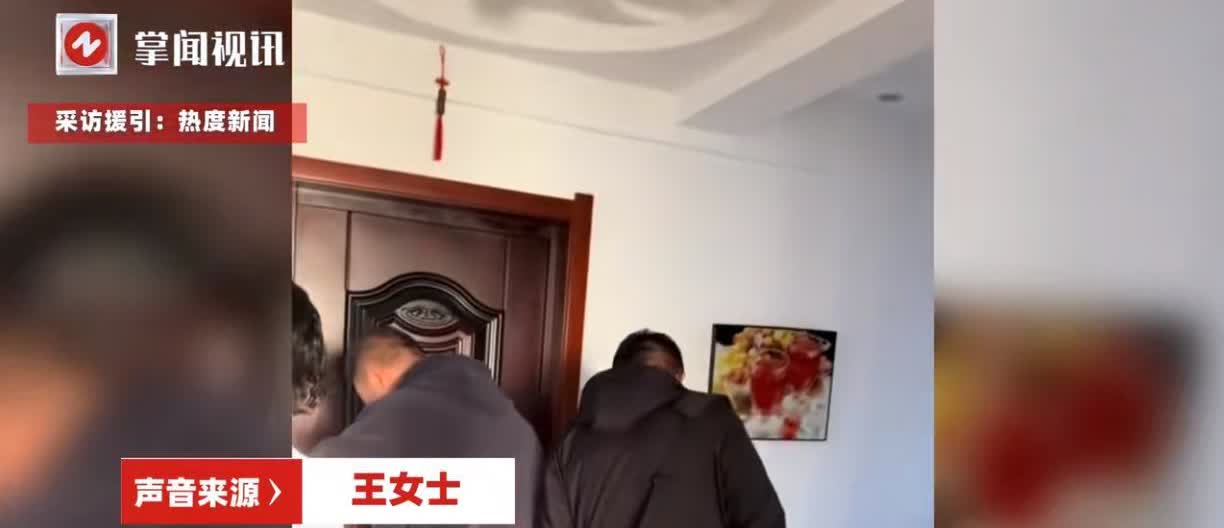 “笑不活了！”4月20日，辽宁营口，一女子生了一个孩子后，因为特别喜欢小孩，便想
