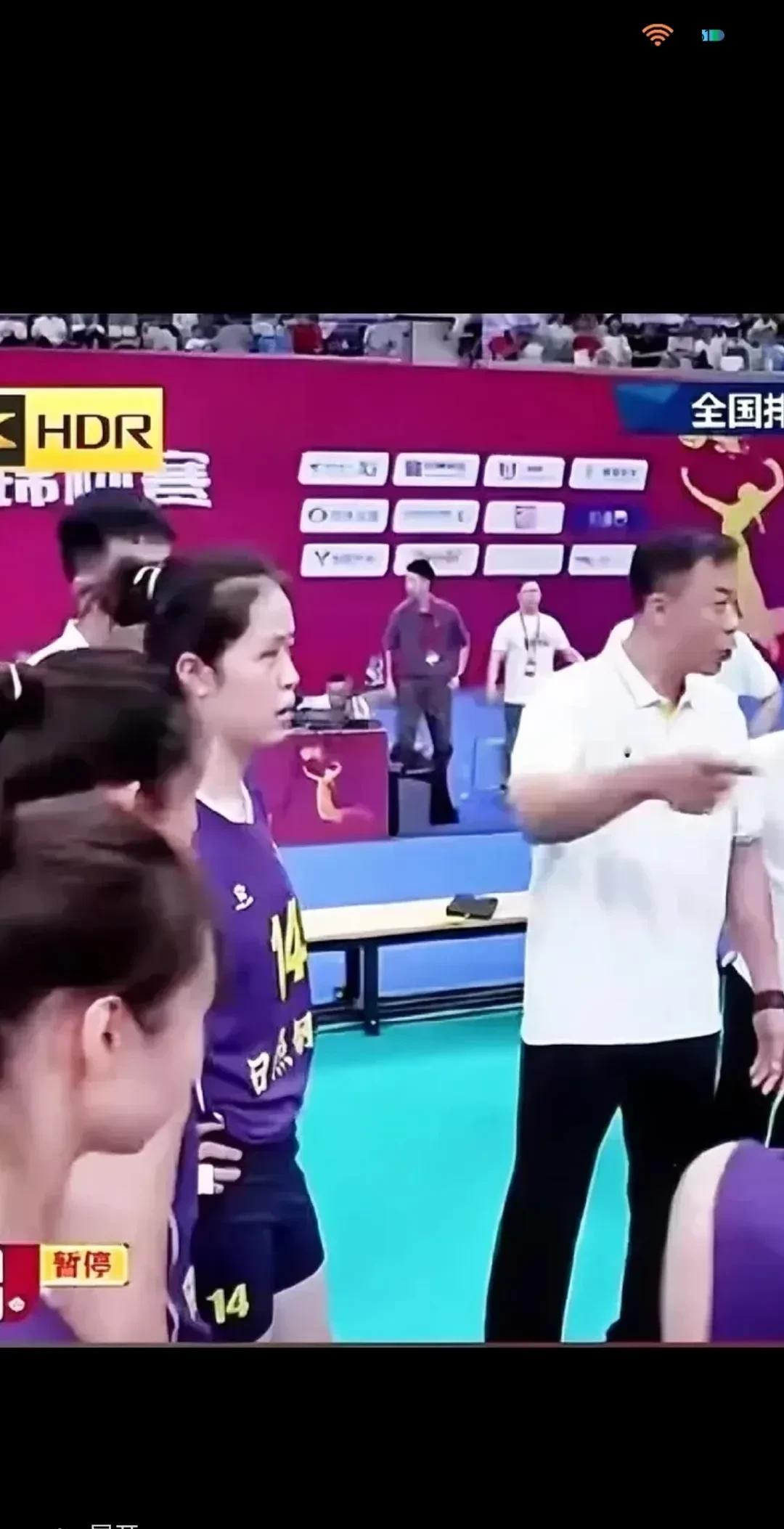 【山东女排，叫人有点儿恨铁不成钢】女排全锦赛决赛前，我预感山东女排将以全胜战绩