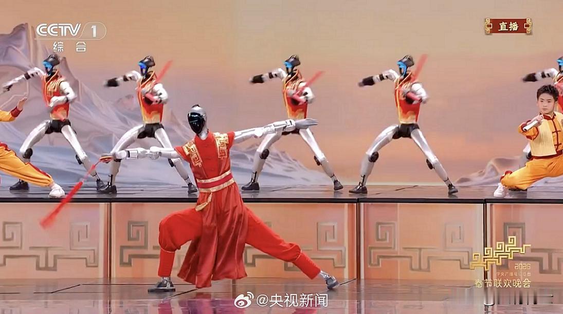 必须反驳一下，又有人吐槽春晚机器人是遥控！什么叫遥控？遥控是人拿着遥控器，控