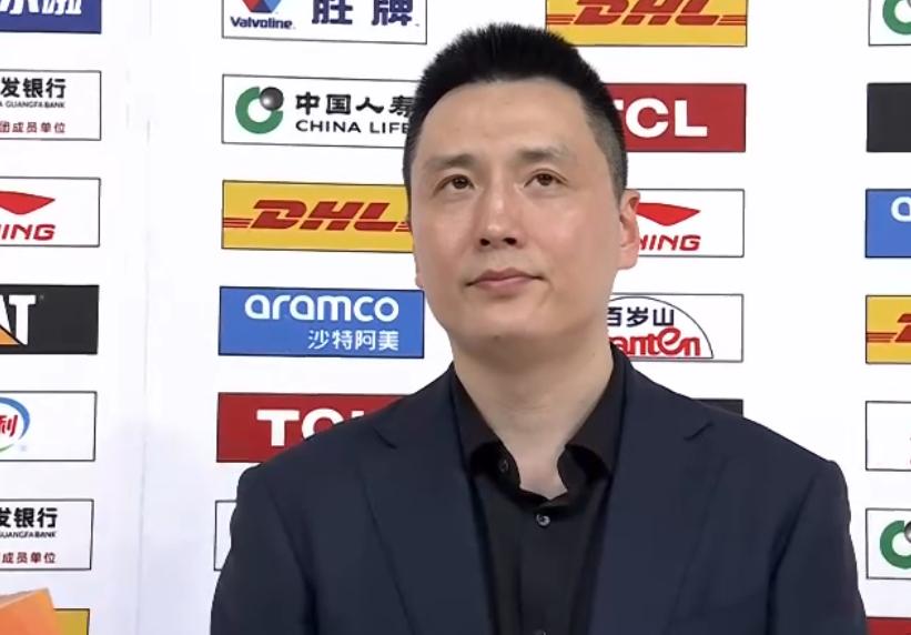 上海男篮客场险胜山西取得13连胜的赛后采访，主教练卢伟说道：“这是一场非常经典的