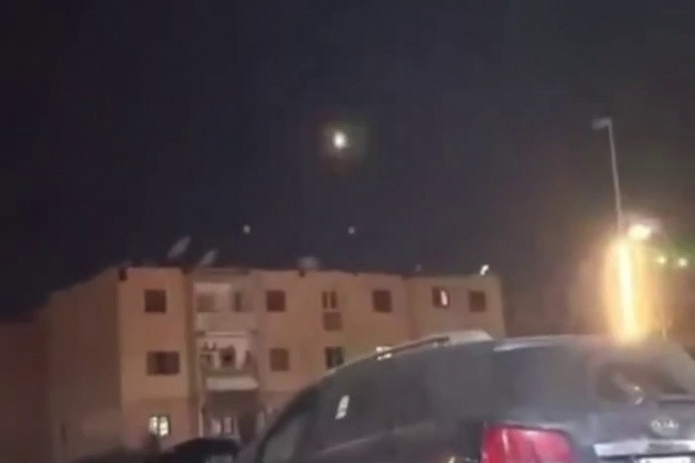 幂谈天下幂谈天下利比亚首都的黎波里爆发冲突，装甲车辆进入市区2025年