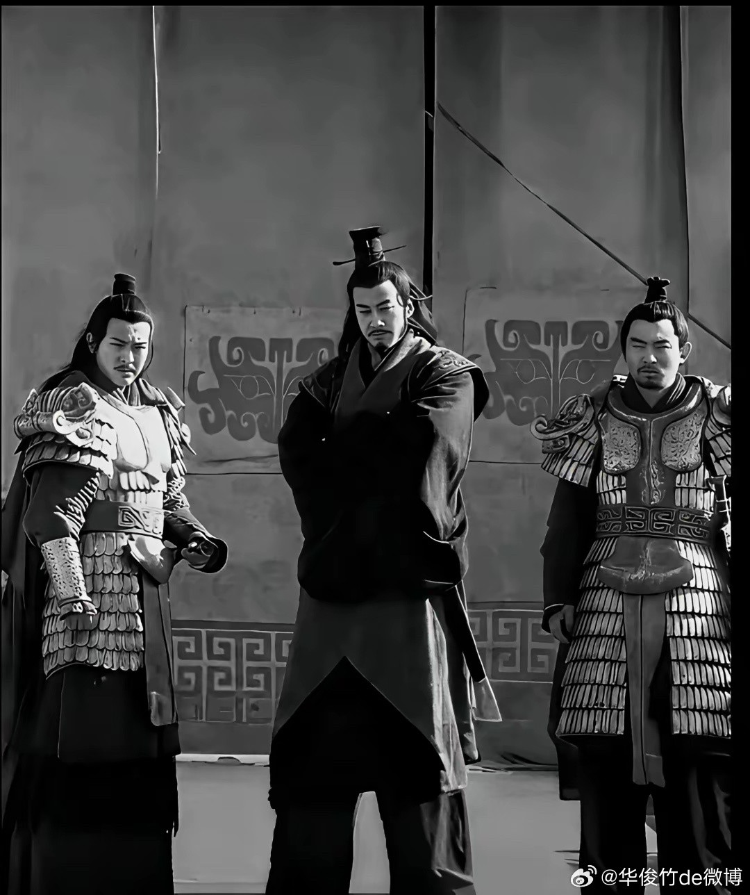 不用穿盔甲也知道谁是将军。