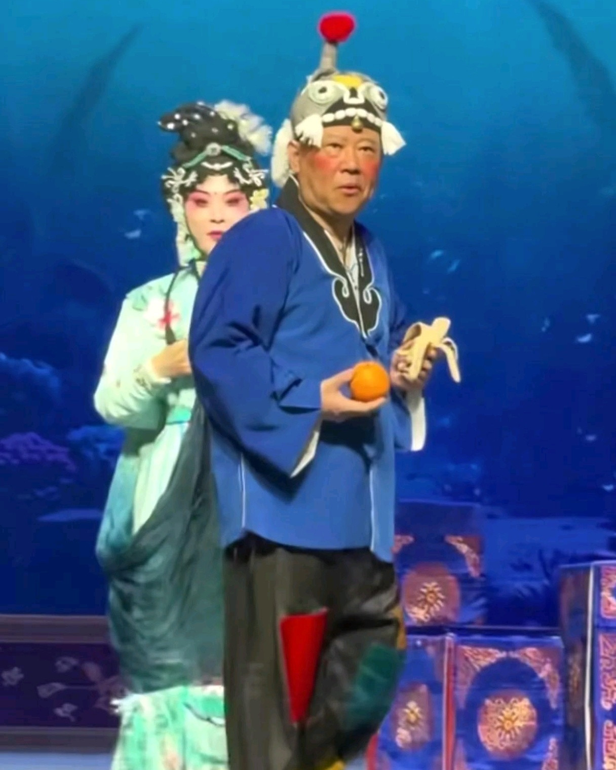尘埃落定，郭德纲这回踏实了。对于艺人来说基本就凉了，以后没有商业活动了。各大媒体