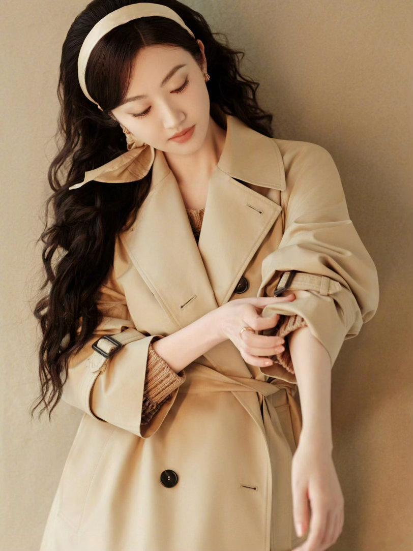 景甜景疯附身景甜用这张脸搞抽象谁能想到景甜还有这一面！平时看着温温柔柔的，搞起