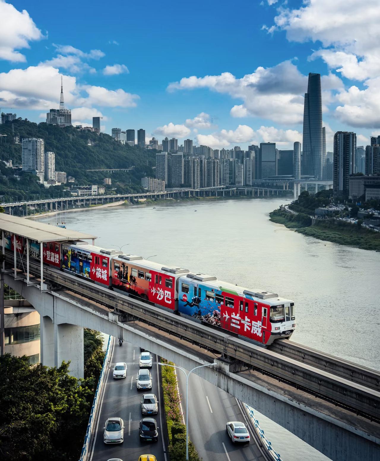 问界造一辆车，华为拿走14万、问界自己只剩4万。重庆得到GDP、广东得到利润，这