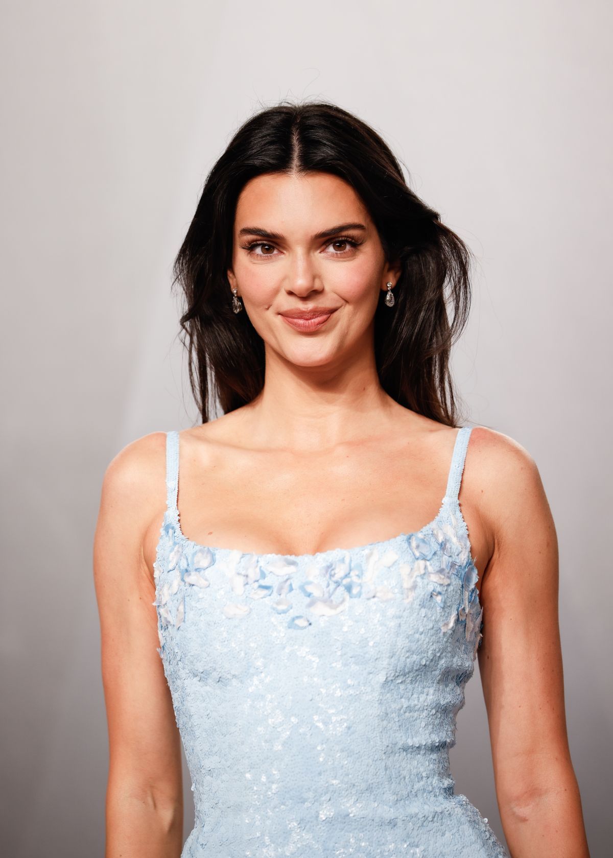 超模KENDALLJENNER（肯达尔·詹娜）出席2026年洛杉矶《名利场》奥