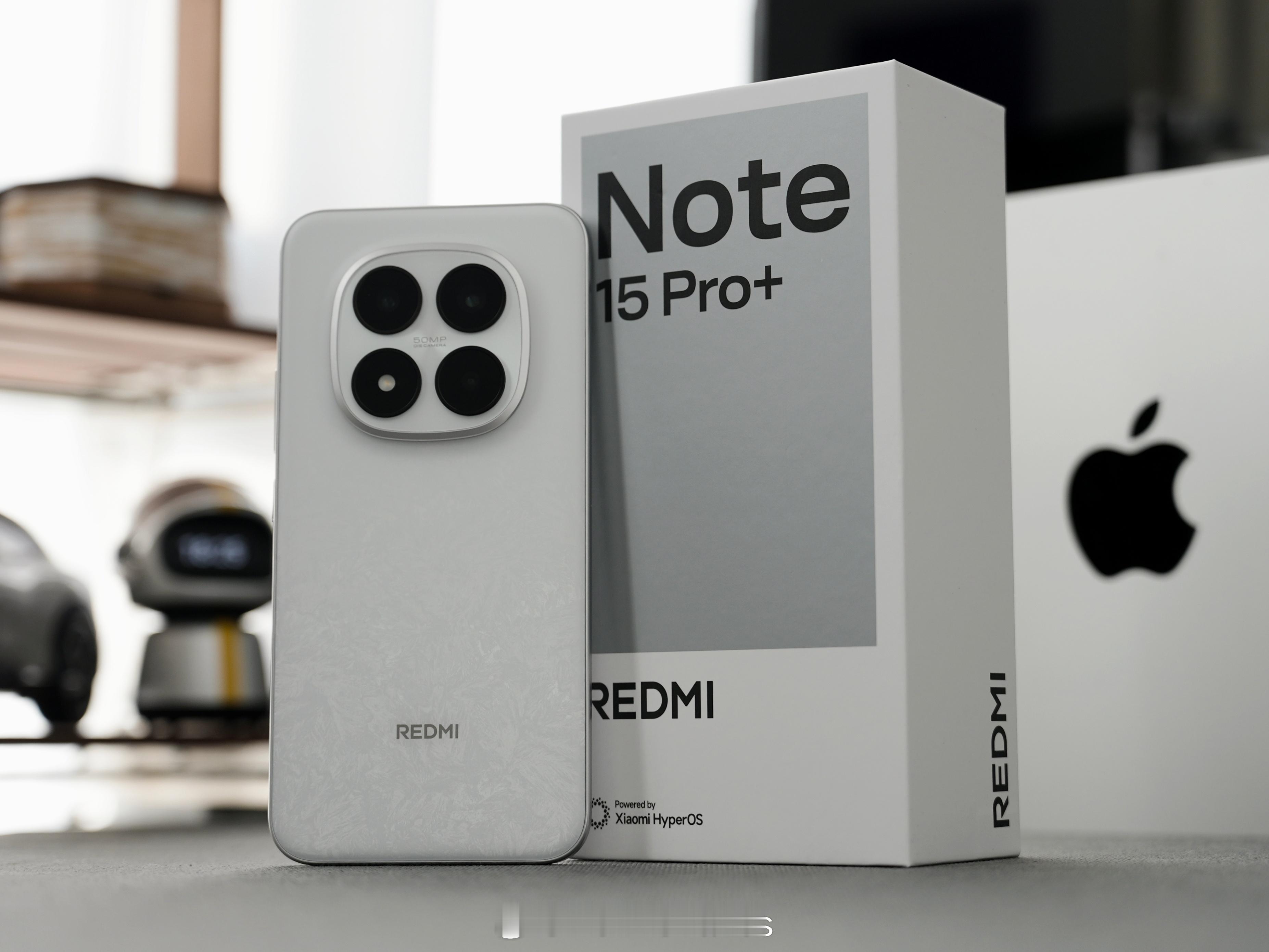 REDMINote15Pro+雪松白我是没想到今年还能继续升级质感双面四曲
