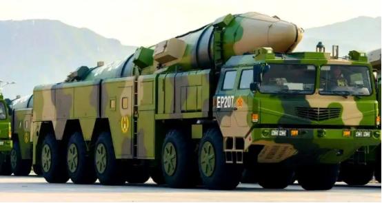 伊朗这一仗，直接把美军的底裤都扒光了！美以联军入侵39天，不仅没占到任何便宜