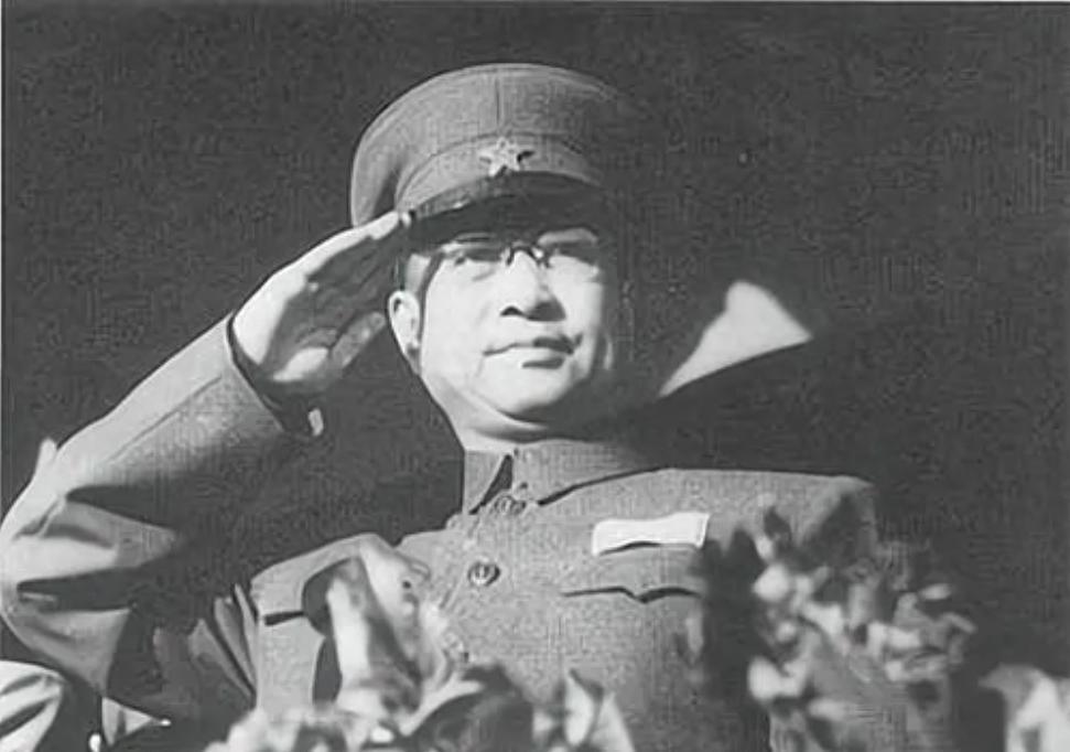 十九位兵团司令员当中，为什么唯独陈赓被认为具备了真正战略级别的远见和深谋？1