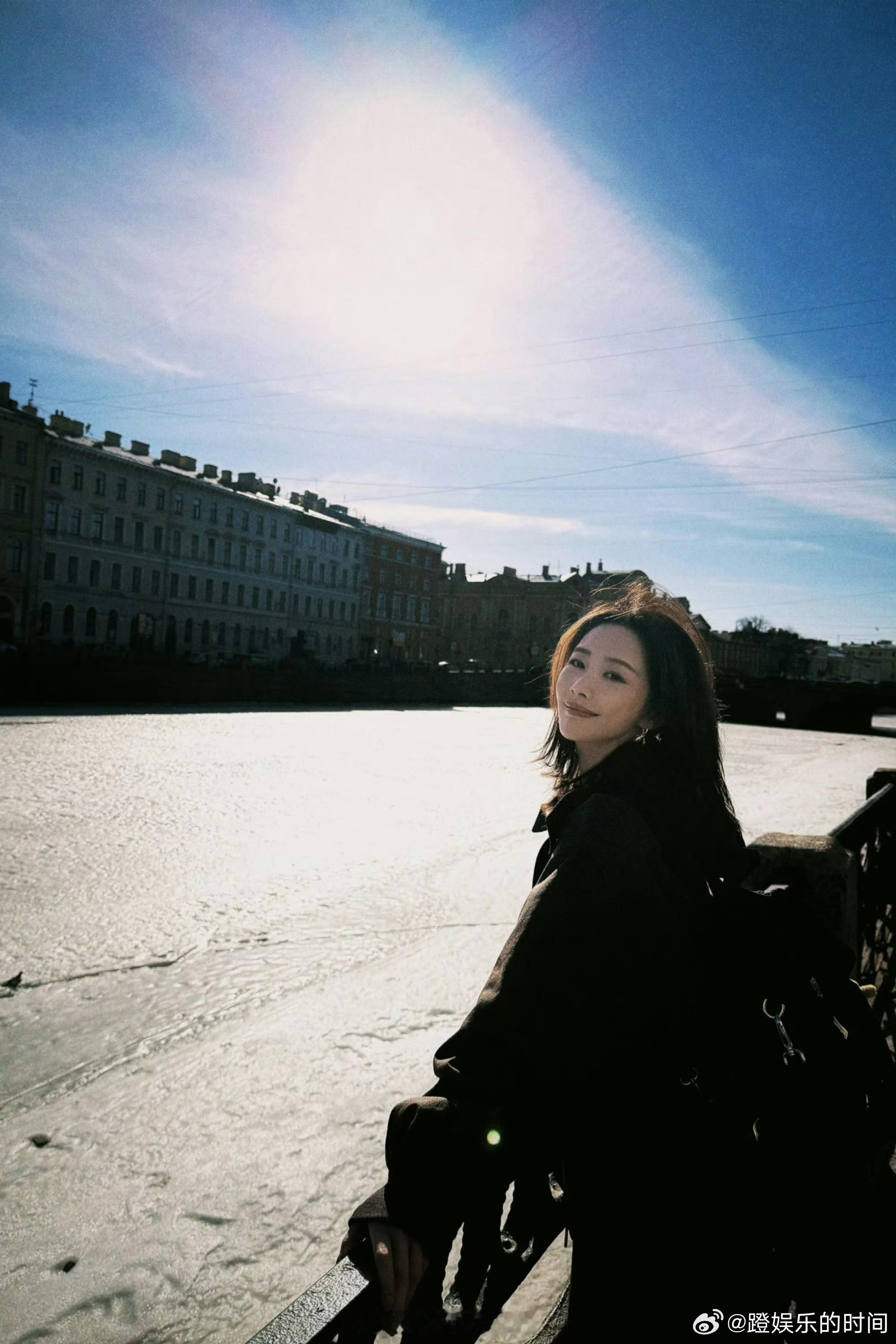 李纯的司理理火到国外了妻子的浪漫旅行经典角色跨越地域，司理理让外国观众记住李纯，