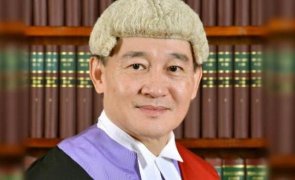 2019年，召集2千多名暴乱分子的“乱港”头目被无罪释放，2年后，负责案子的法官