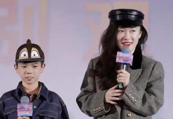 霍思燕儿子因“面容”问题引发热议，是误读还是关注点偏移？近日，霍思燕儿子嗯哼