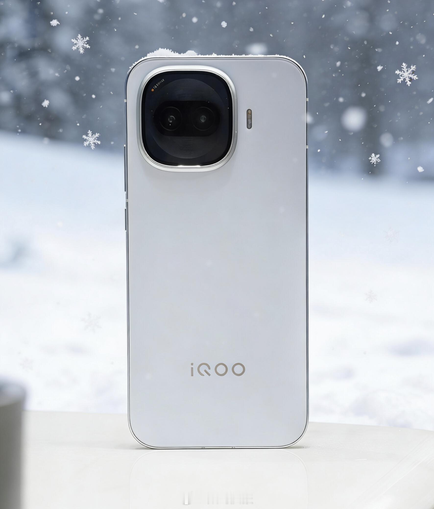 iQOOZ11Turbo真机上手，这外观设计漂亮？