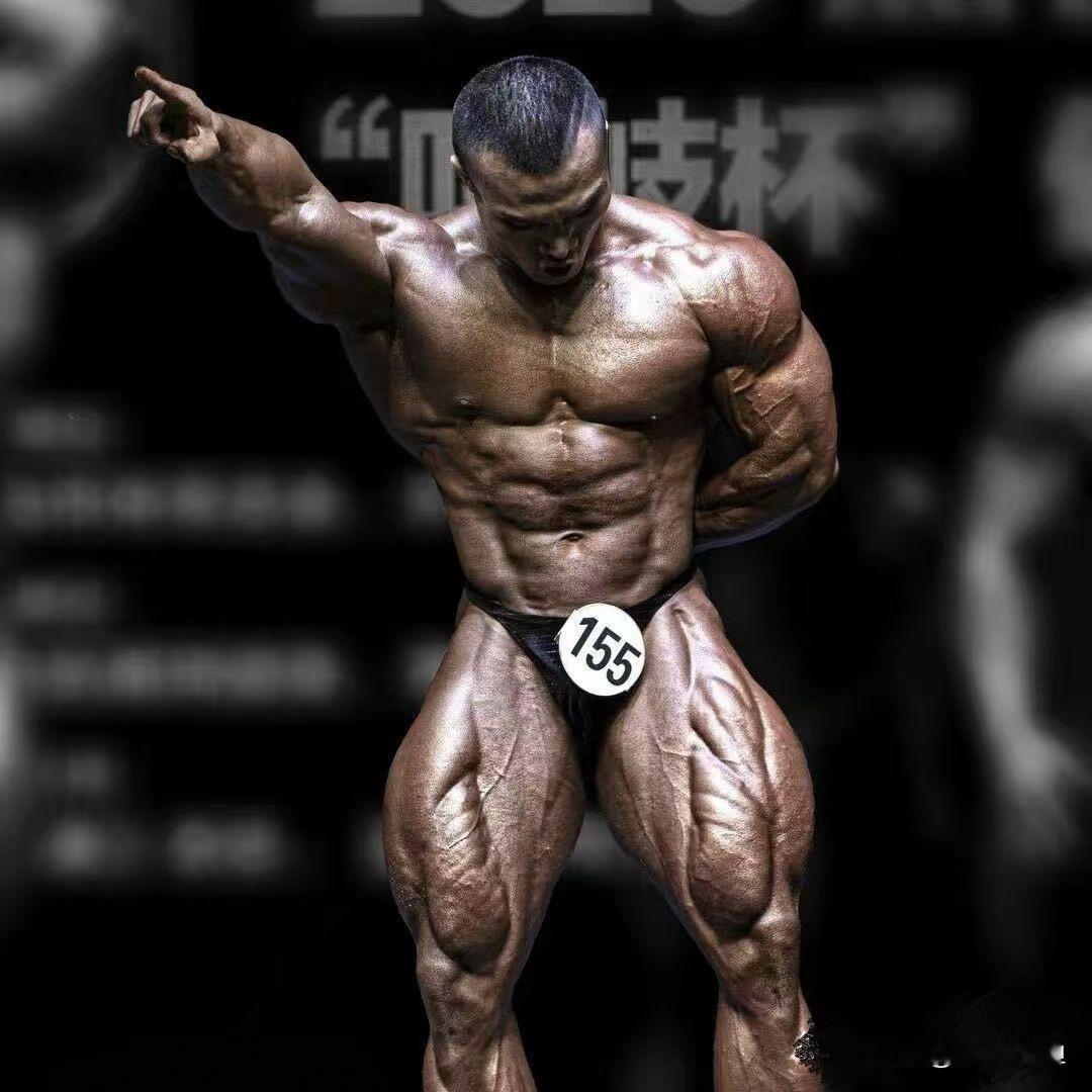 30岁的健美冠军王昆啊，体检报告还热乎着呢，人怎么就没了？”这事儿真把人打懵了